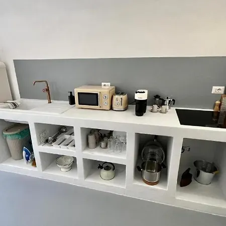 White Dome Retriet Apartment Bari