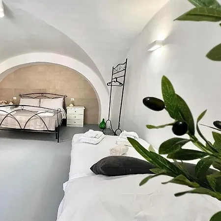 Apartment White Dome Retriet