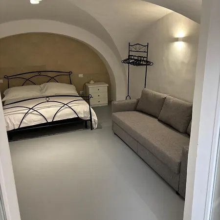 Apartment White Dome Retriet *