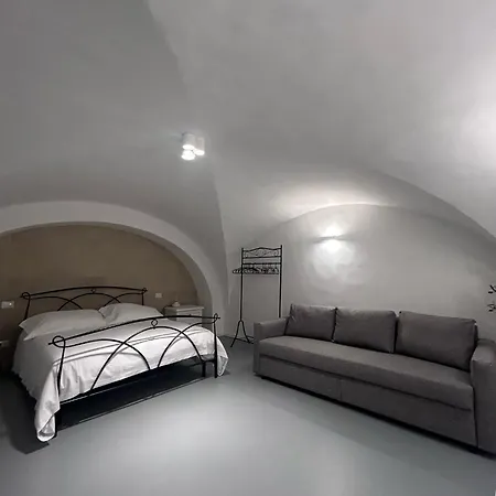White Dome Retriet Apartman