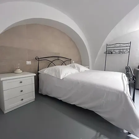 White Dome Retriet Lejlighed Bari