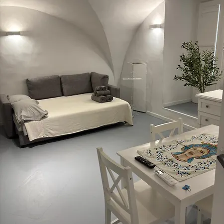 White Dome Retriet Daire