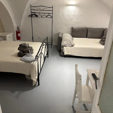 Daire White Dome Retriet *